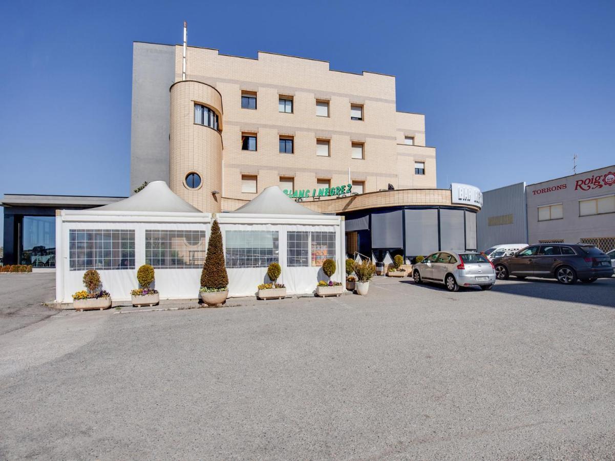 Hotel Restaurante Blanc I Negre 2 Agramunt Екстериор снимка