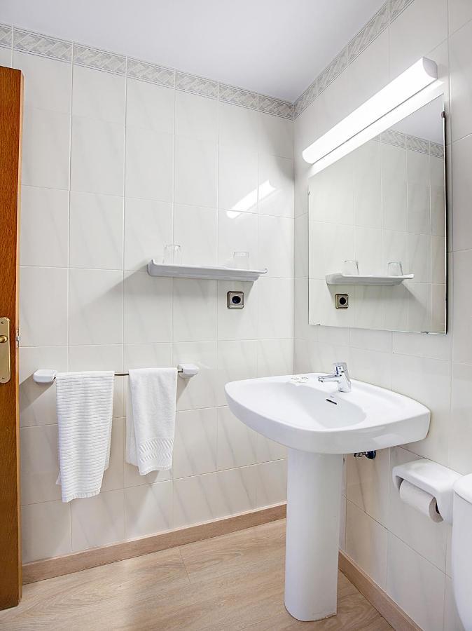 Hotel Restaurante Blanc I Negre 2 Agramunt Екстериор снимка